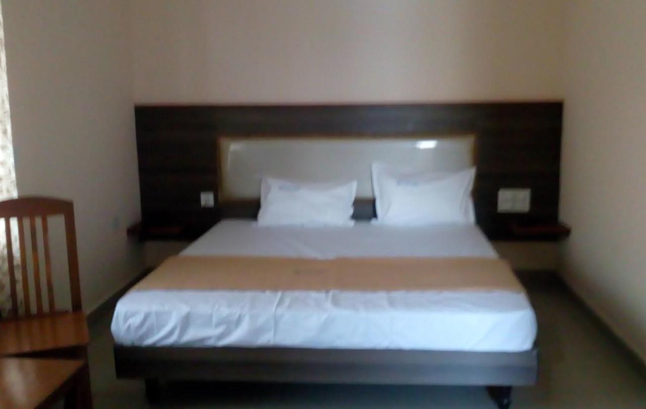 Hotel Meyyappaa Karaikudi Zewnętrze zdjęcie