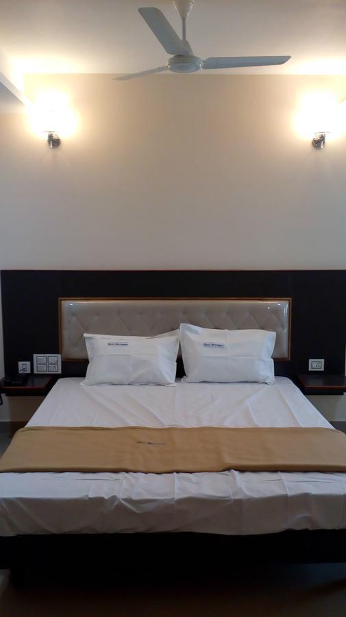 Hotel Meyyappaa Karaikudi Zewnętrze zdjęcie